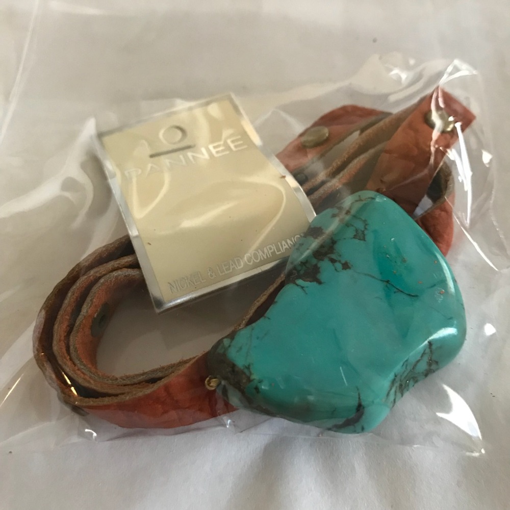 LAST 1!🌟Turquoise Leather Wrap Bracelet - Picture 5 of 5